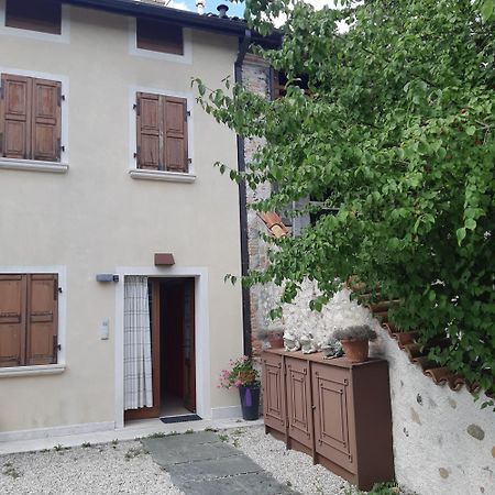 Case Pizzocco 3 A Santa Giustina Meano Bagian luar foto