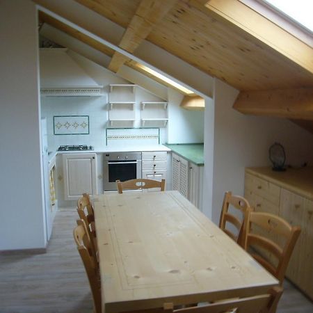 Case Pizzocco 3 A Santa Giustina Meano Bagian luar foto